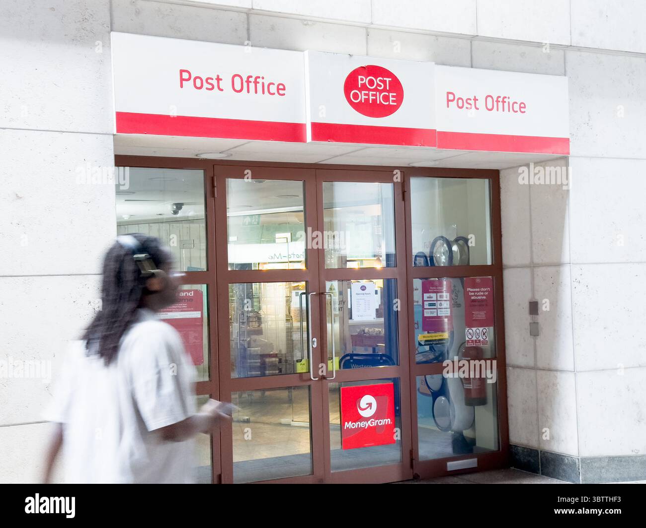 Post office signage hi-res stock photography and images - Alamy