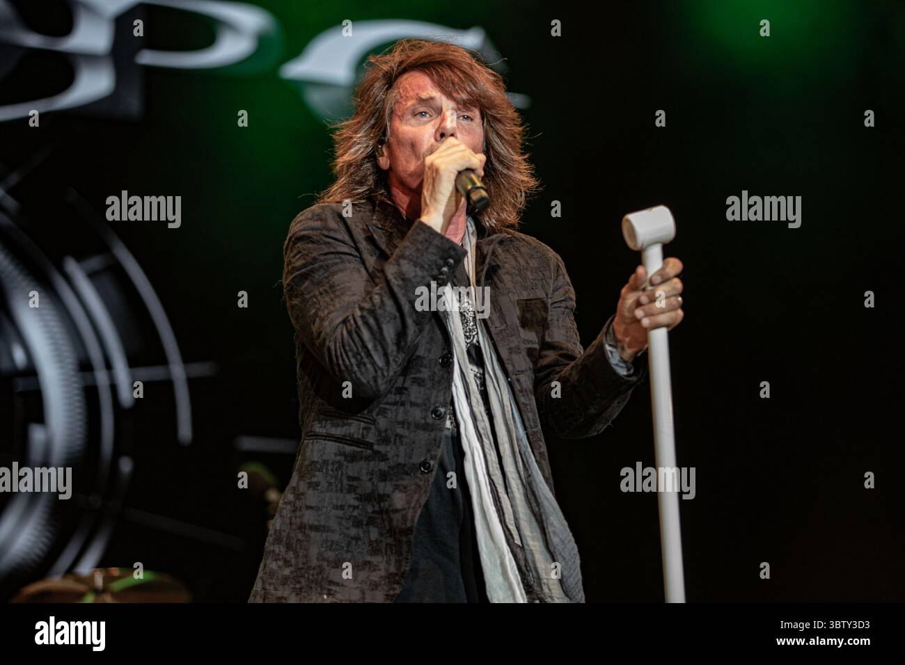 Unmissable event hi-res stock photography and images - Alamy