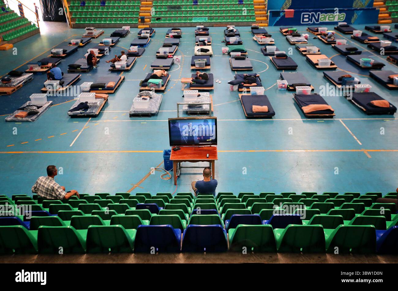 Cientos de habitantes hi-res stock photography and images - Alamy