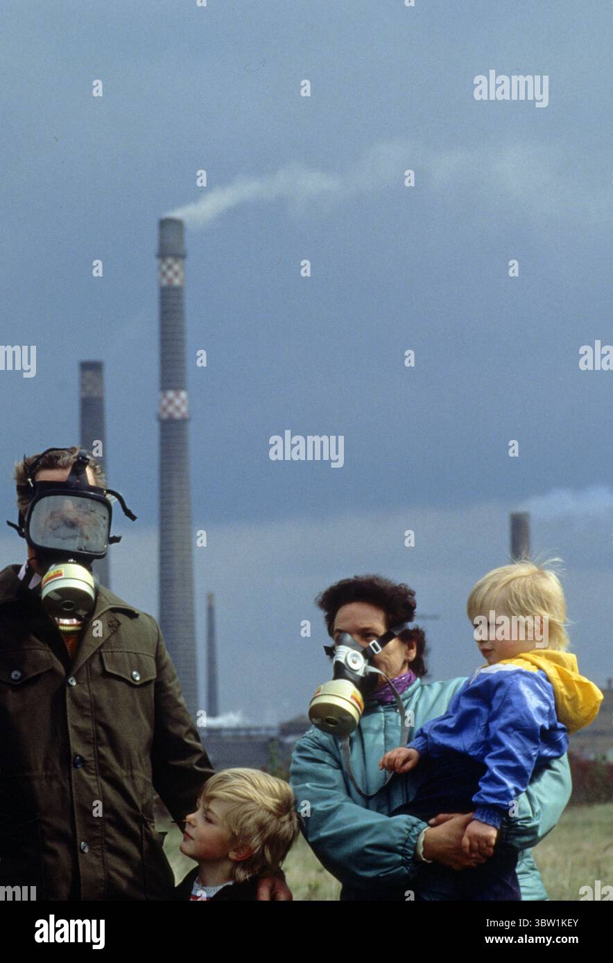 east-germany-ex-rda-1991-german-people-with-lignite-carbon-to-heat