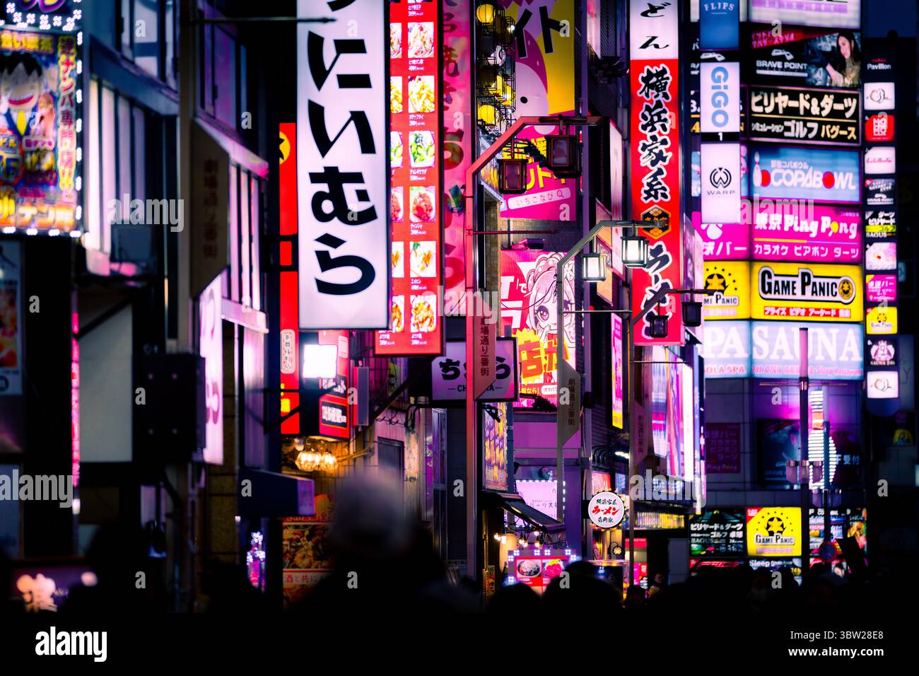 City alley night neon hi-res stock photography and images - Alamy