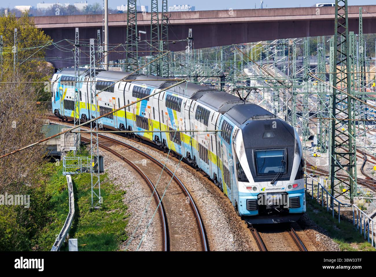 Stadler kiss hi-res stock photography and images - Alamy