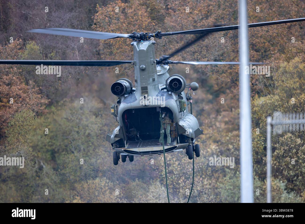 Special forces airborne training hi-res stock photography and images ...