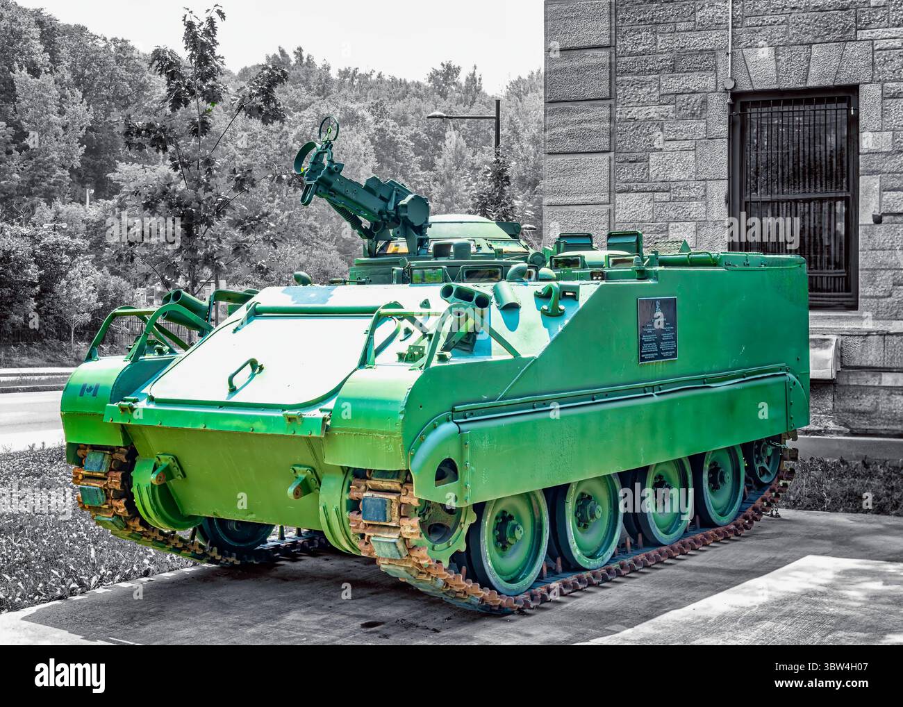 Military vehicles and machinery hi-res stock photography and images - Alamy