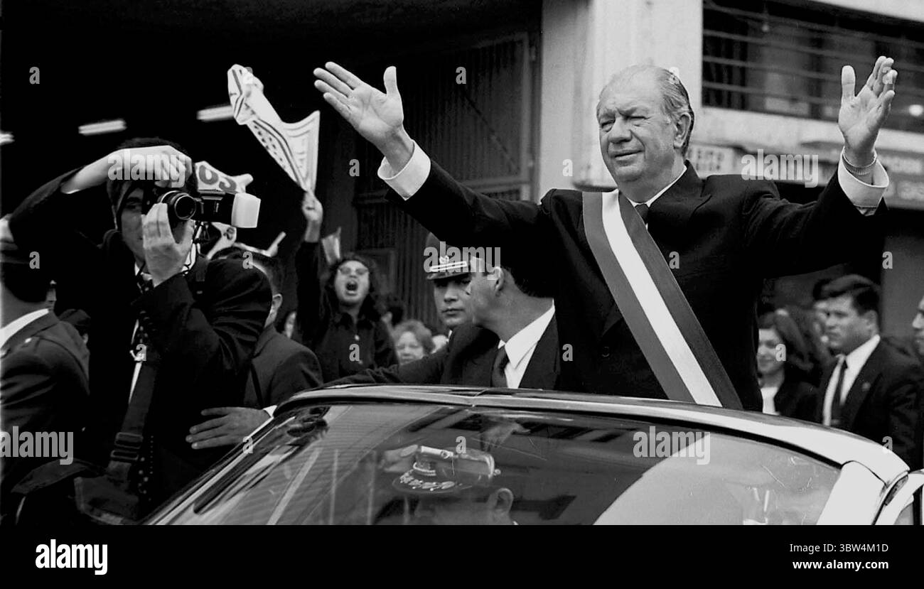 December 3, 2000, Valparaiso, Santiago, Chile: At the age of 62, RICARDO LAGOS assumes as president of the Republic of CHILE, in a ceremony at the congress of the republic in the city of VALPARAISO RICARDO LAGOS is inducted as the new president of CHILE (Credit Image: © Francisco Arias/ZUMA Wire) Stock Photo