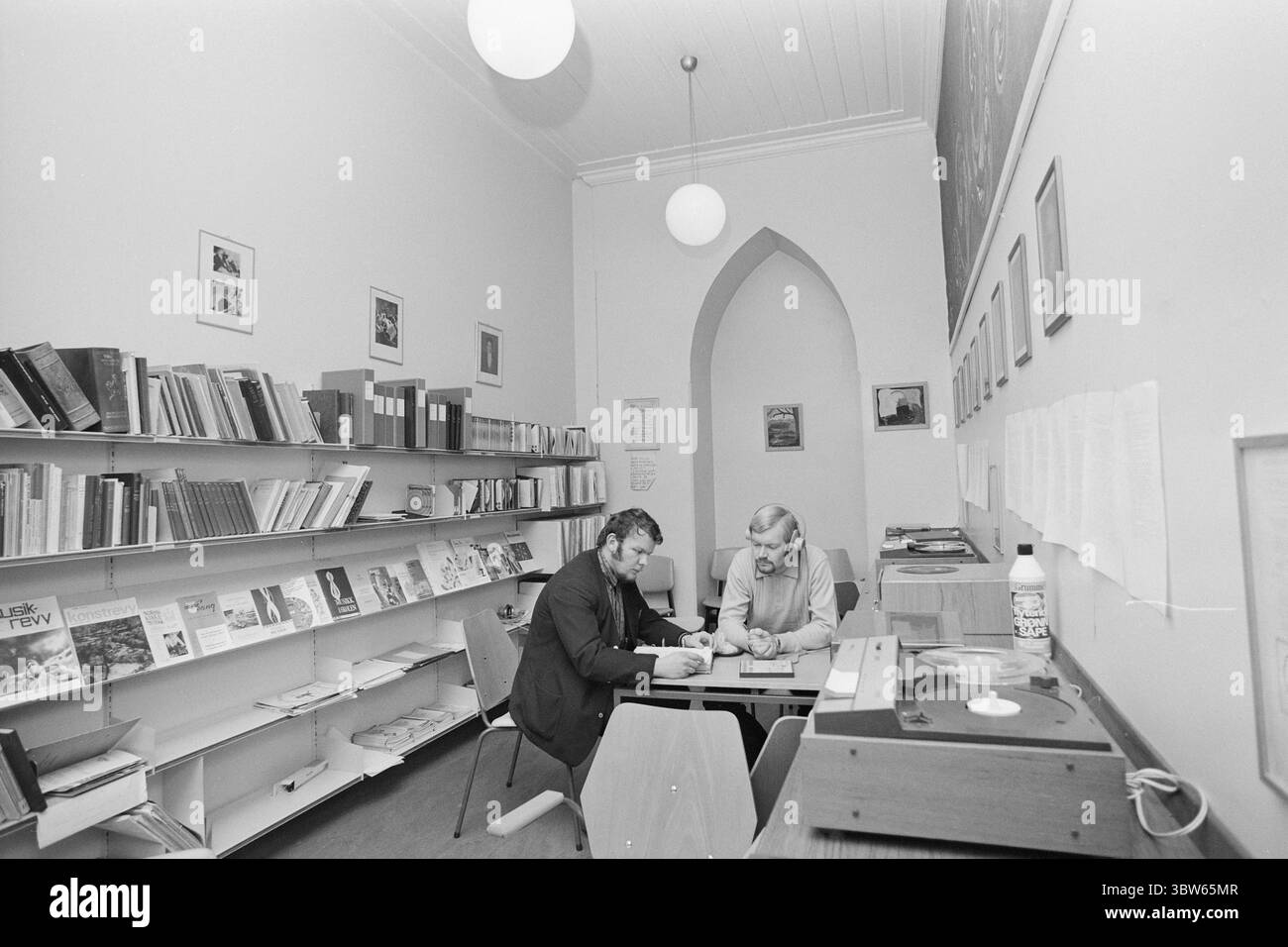Current 48-4-1970 : A school in danger. The ministry has spoken: Sagene public teaching school is to be closed down. It's an extra pity because this school has softenedup teacher training, and with brilliant results. In the music room stands the latest in modern equipment at the students' disposal. No wonder some stay in his spare time and listens. Photo: Ivar Aaserud / Aktuell / NTB ***Photo is not image processed*** Stock Photo
