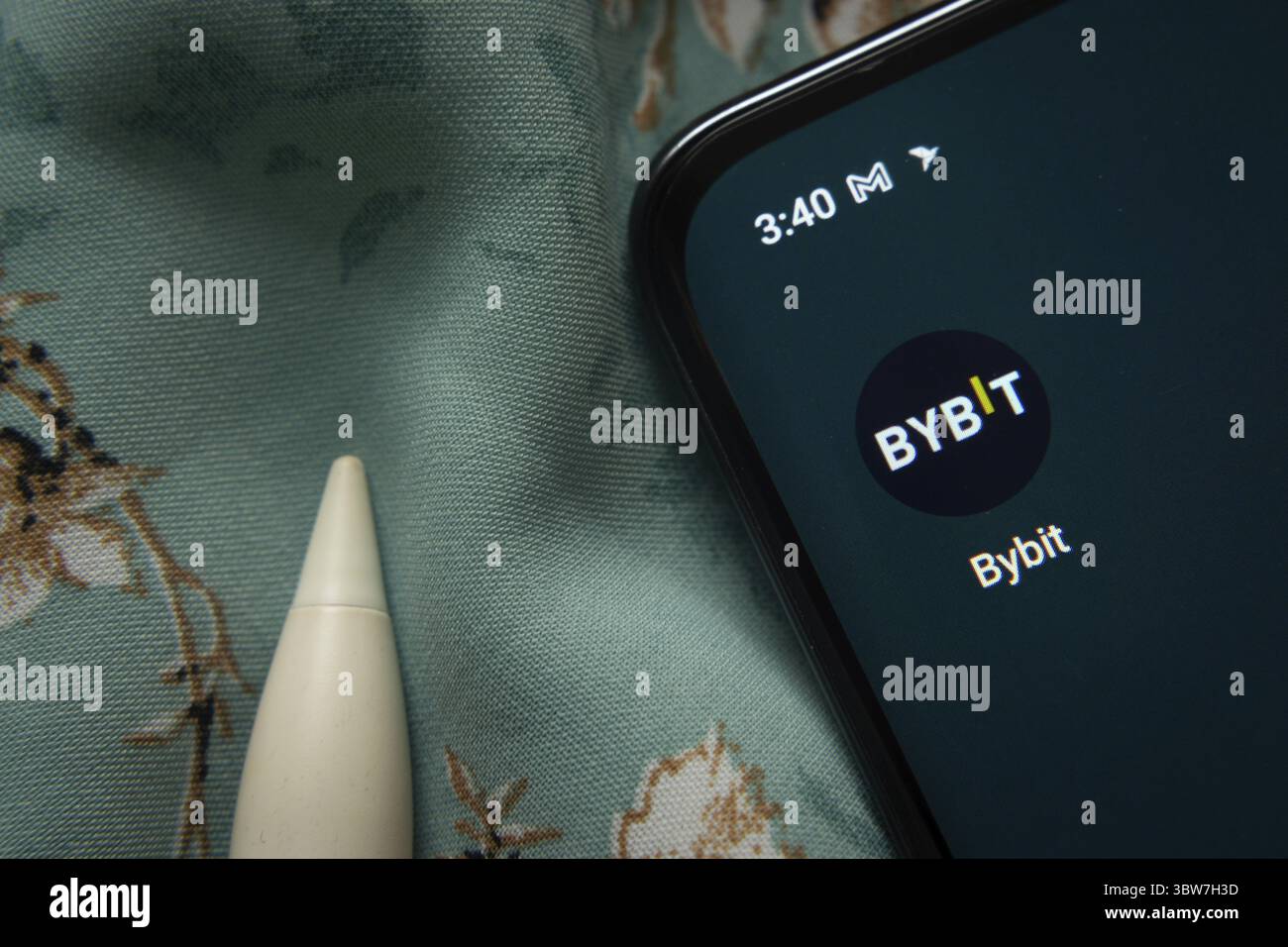 Bybit app hi-res stock photography and images - Alamy