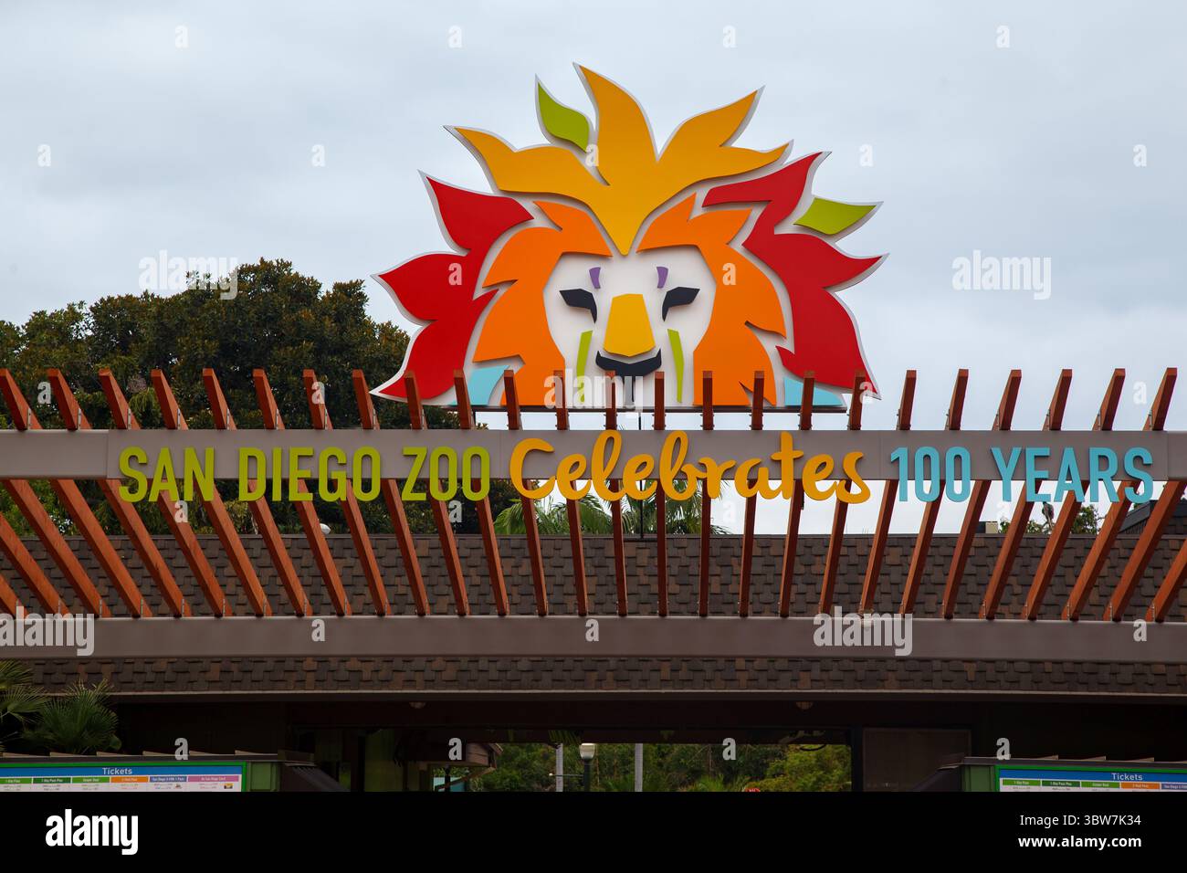 The San Diego Zoo entrance celebrating 100 tyears lion welcome sign ...