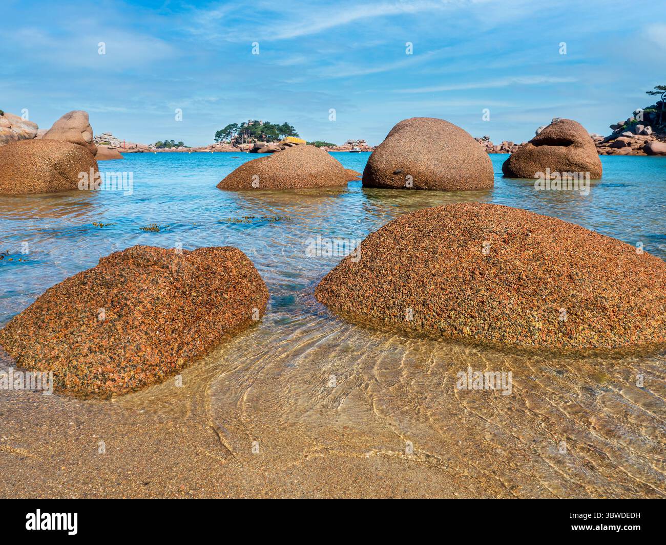 Pink Rocks France Granite rocks coastal landscape hi-res stock photography and images - Alamy