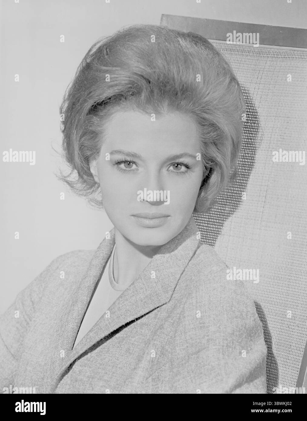 Angie Dickinson Looking at the Camera wearing a Suit in Classic Close ...