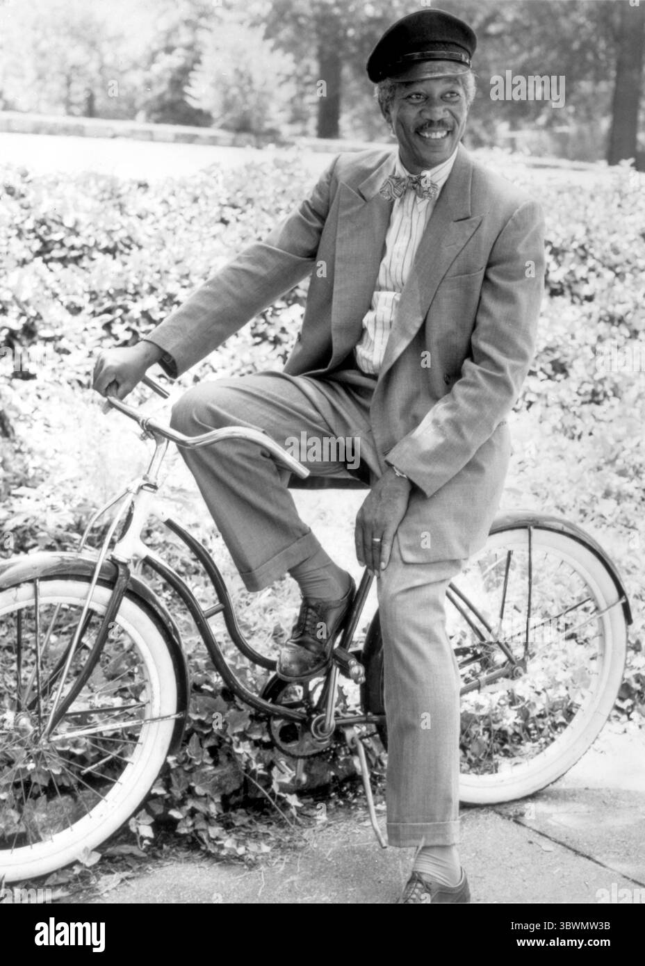 Morgan Freeman on a bicycle on the set of Driving Miss Daisy (Credit Image: © Movie Star News via ZUMA Press Wire Service) Stock Photo
