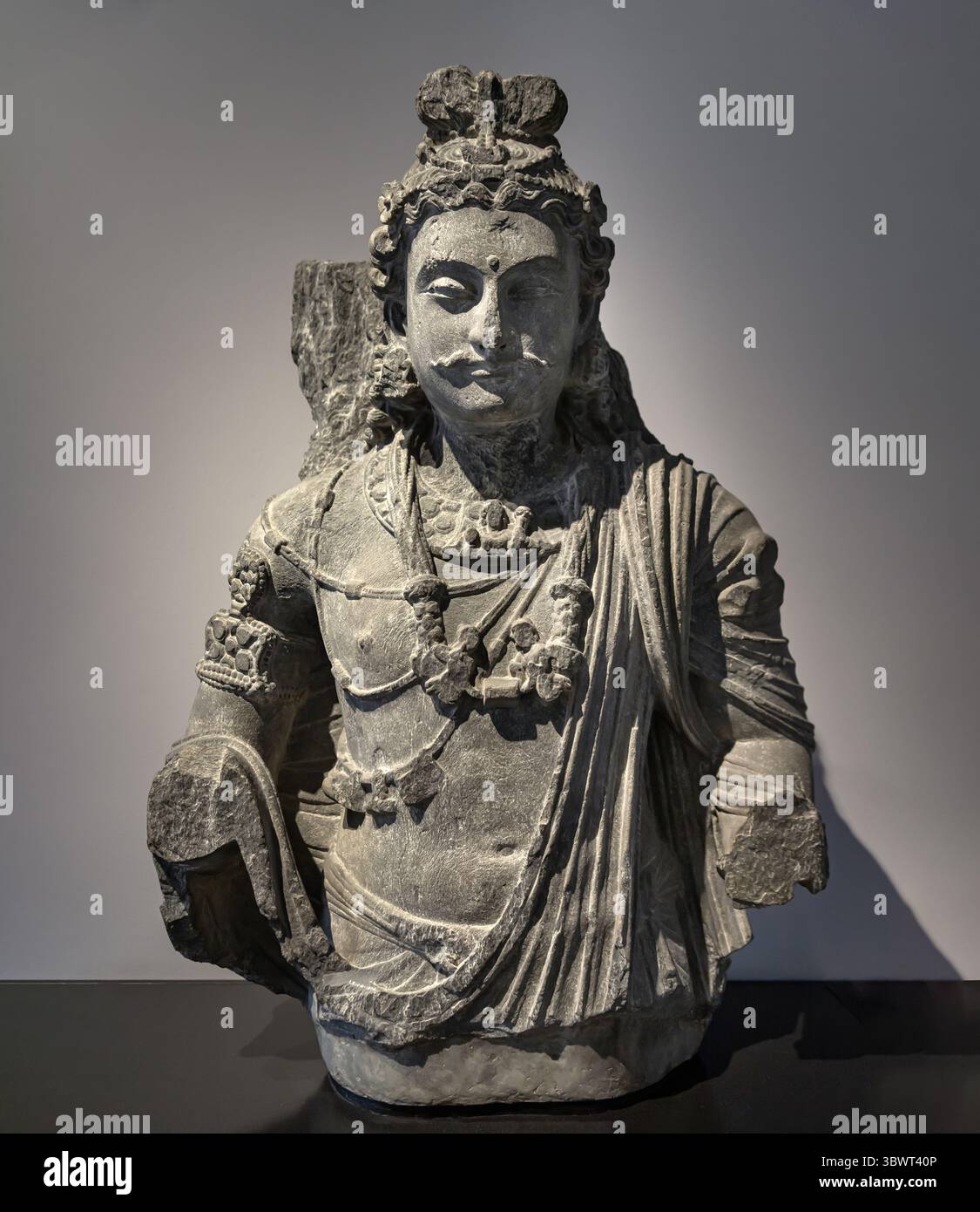 Lord maitreya hi-res stock photography and images - Alamy