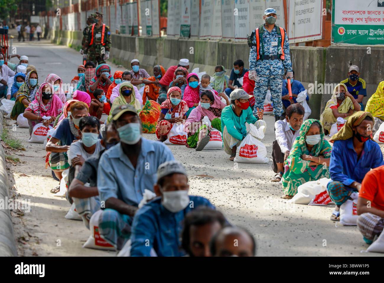 July 14, 2021, Dhaka, Bangladesh: Low income people receive emergency ...