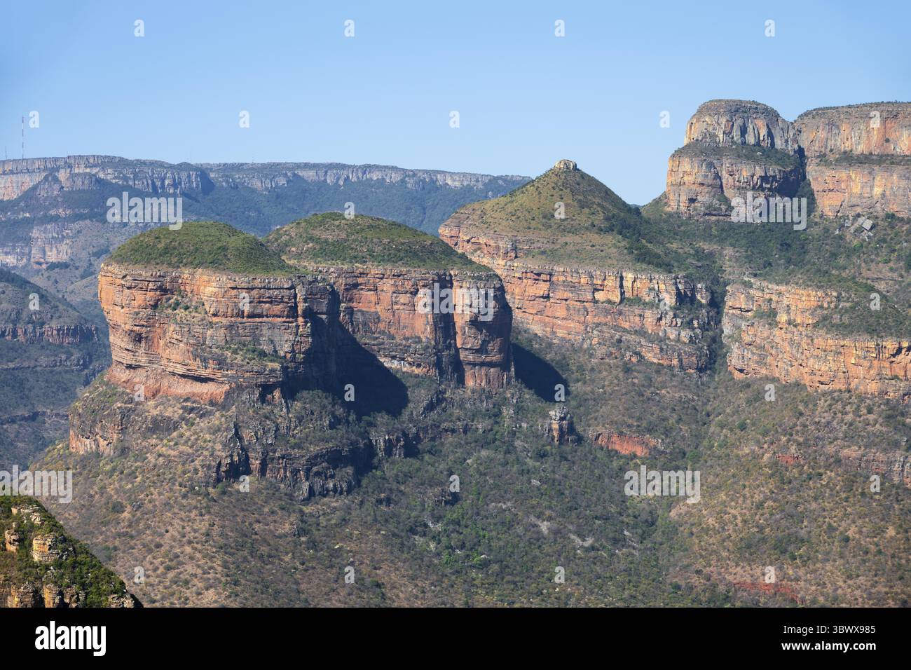 Blyde River Canyon with Three Rondawels peak, Table Mountains, Canyon ...