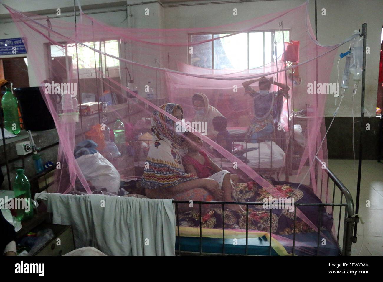 July 28, 2021, Dhaka, Bangladesh: Bangladeshi children infected with ...