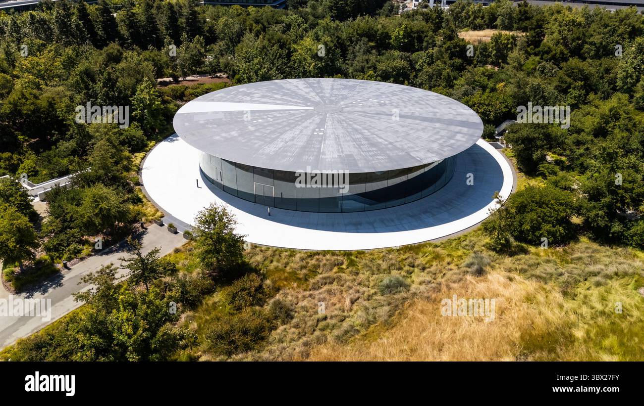 Steve Jobs Theater, Apple Park,, One Apple Park Way, Cupertino, CA ...