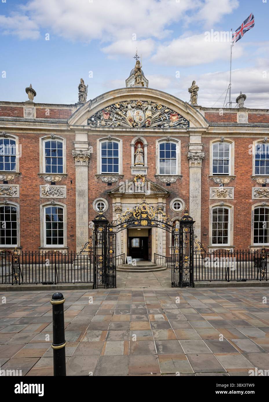 Ornate entrance to Worcester Guildhall with statues of King Charles I ...