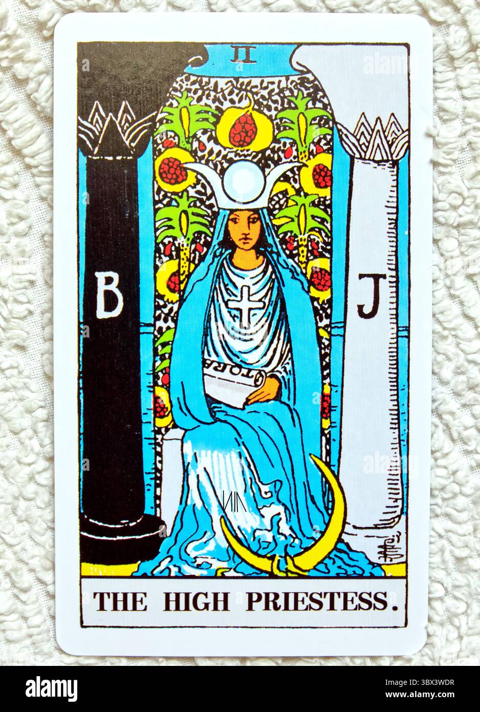 High priestess tarot card hi-res stock photography and images - Alamy
