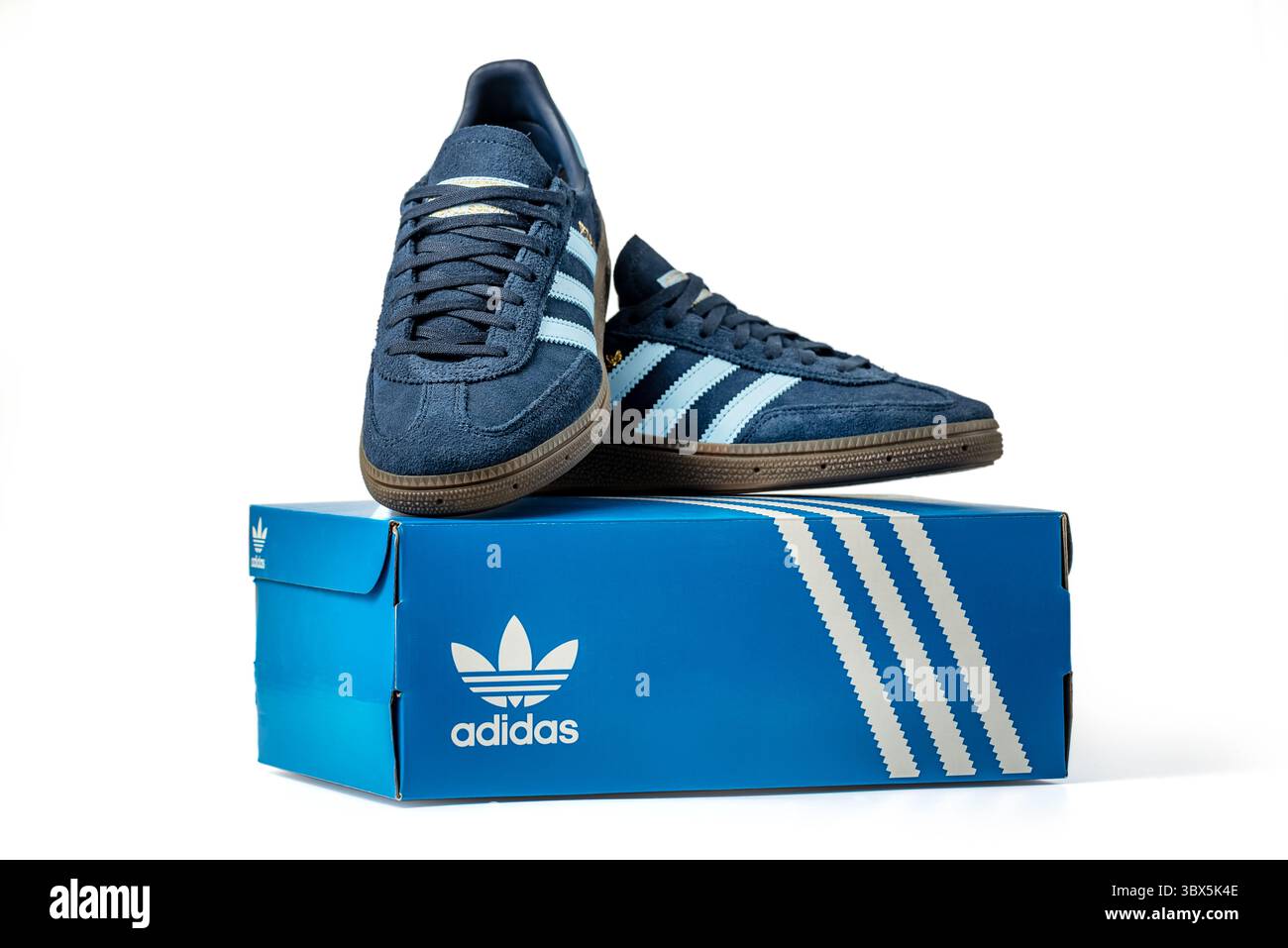 adidas gazelle silver green womens Jack Sapphire Sneaker – P448