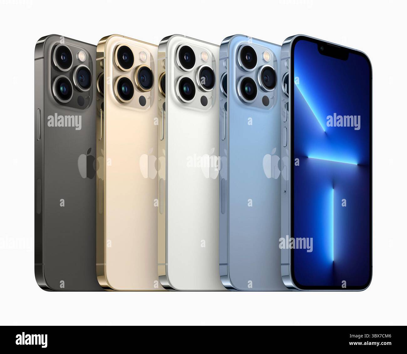 Iphone 13 pro max silver hi-res stock photography and images - Alamy