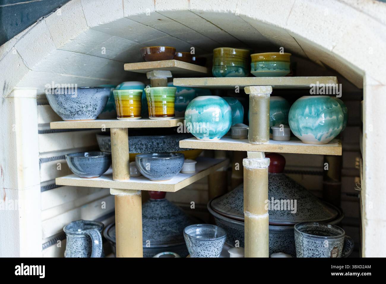 Artist in Ceramics and Pottery Studio working Stock Photo - Alamy