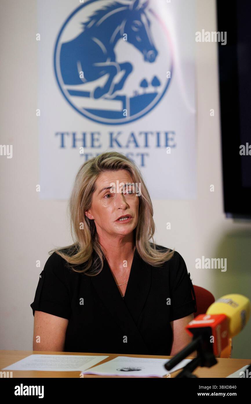 Lush Katie Simpson Murder: The Trust Hunting 50 'hidden Homicides' Artwork in HD Lush Katie Simpson Murder: The Trust Hunting 50 'hidden Homicides' Artwork in HD