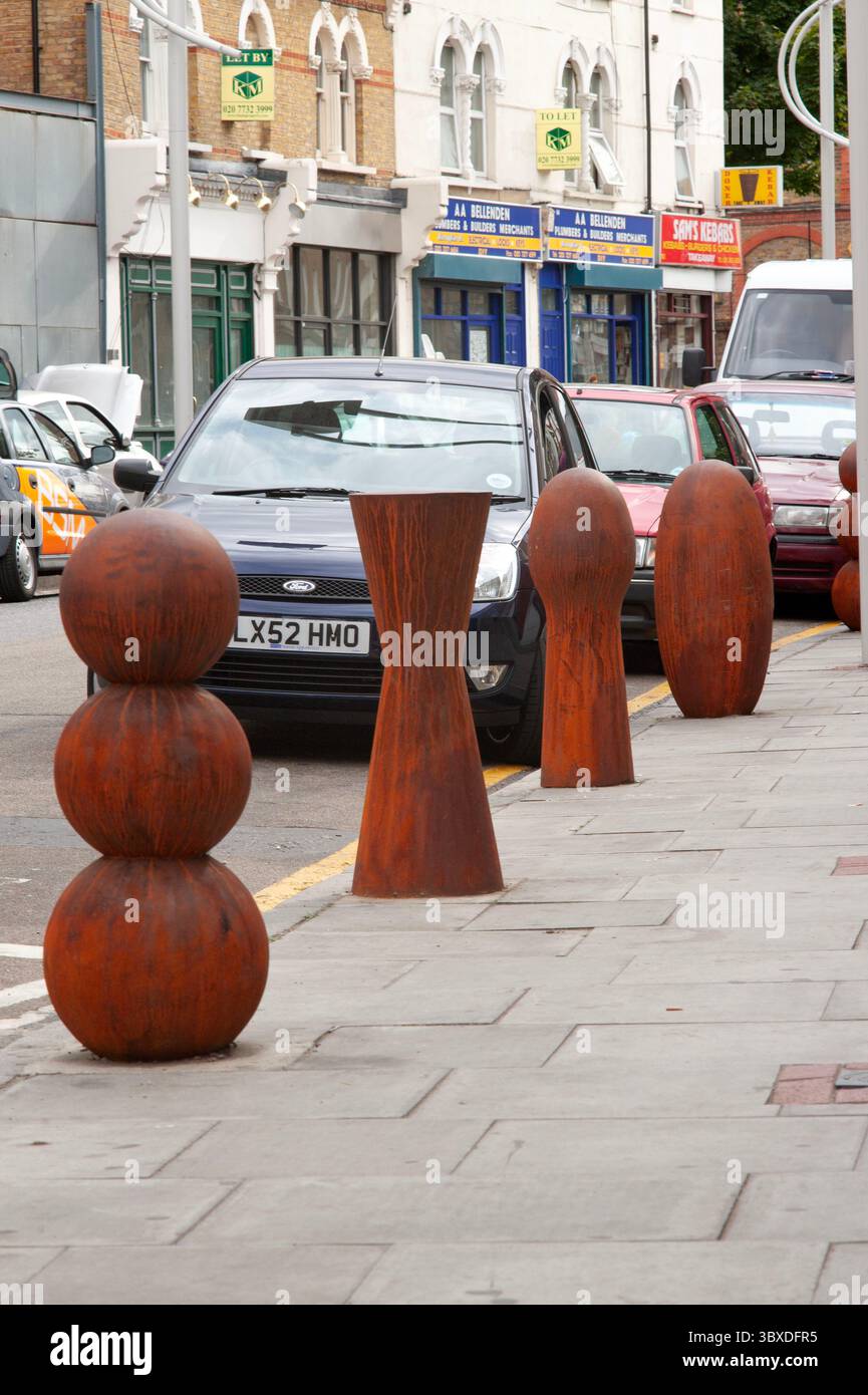 anthony-gormley-sculptural-traffic-bollards-that-were-installed-in
