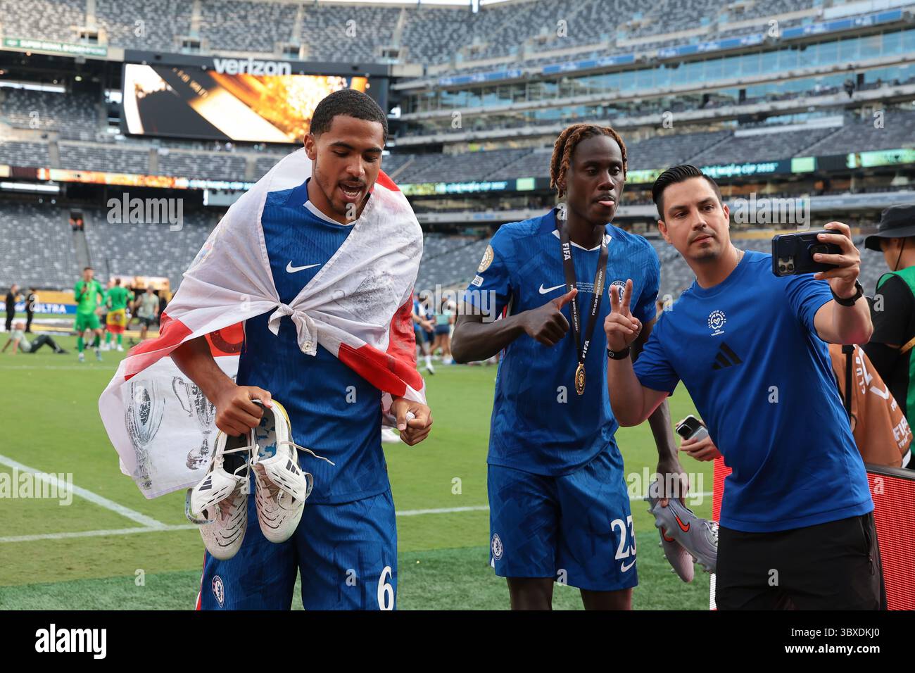 New Jersey, USA. 13th July, 2025. Levi Colwill of Chelsea FC leaves the ...