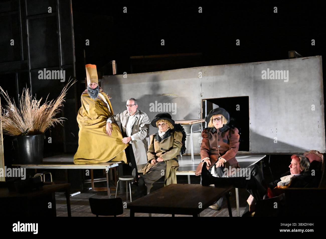 The Festival d'Avignon 'IN', 2025 ITEM, play by François Tanguy - Théâtre du Radeau performed at the Gymnase of the Lycée Mistral, on 6 July 2025    With Frode Bjørnstad, Laurence Chable, Martine Dupé, Erik Gerken, Vincent Joly credit:Jacky Godard/Photo12 Stock Photo