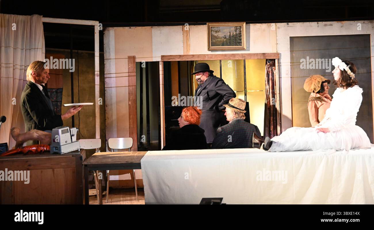 The Festival d'Avignon 'IN', 2025 'Par autan', play created by François Tanguy and the Théâtre du Radeau and performed at the Gymnase of the Lycée Mistral, on 12 July 2025    With Frode Bjørnstad, Samuel Boré, Laurence Chable, Martine Dupé, Erik Gerken, Vincent Joly, Anaïs Muller credit:Jacky Godard/Photo12 Stock Photo