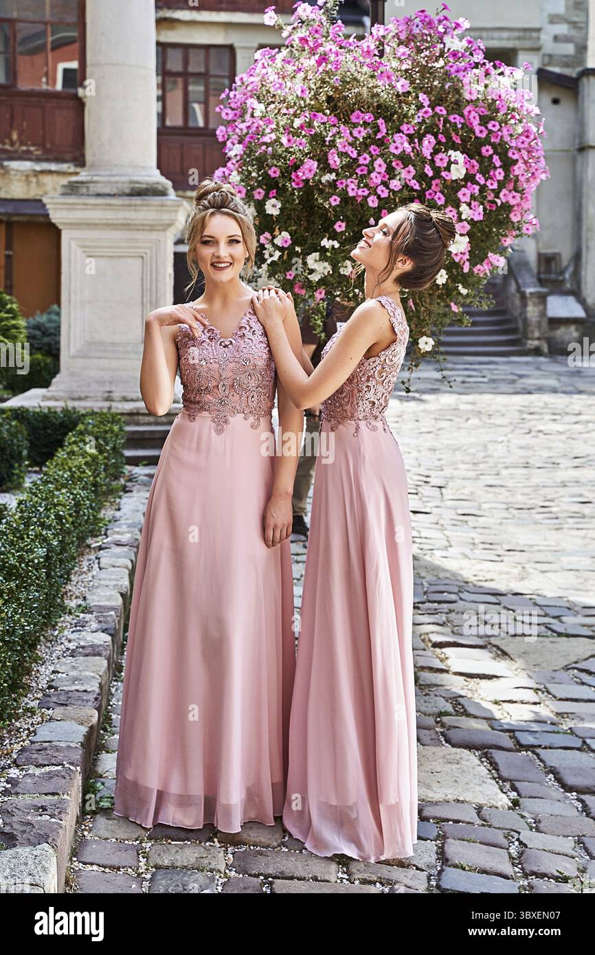 Pale pink dress hi-res stock photography and images - Page 3 - Alamy