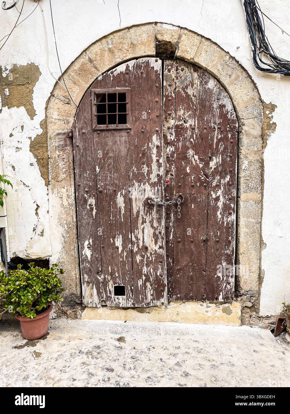 Tranquil cobbled streets and whitewashed buildings in the historic Dalt Vila, Ibiza, Balearic Islands, Spain: Phillip Roberts - Smartphone Captured Stock Image