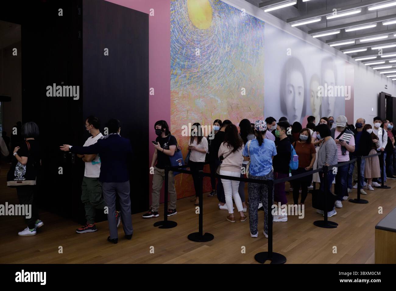 Main building huge exhibition hi-res stock photography and images - Alamy