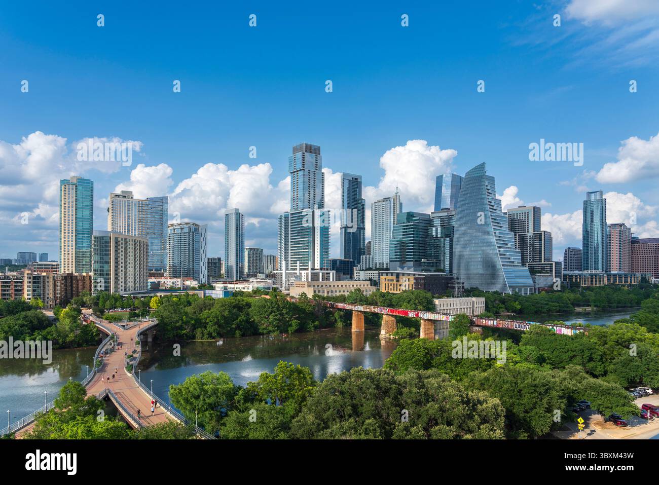 Elevated view Austin Texas skyline with Ladybird Lake, Pfluger ...