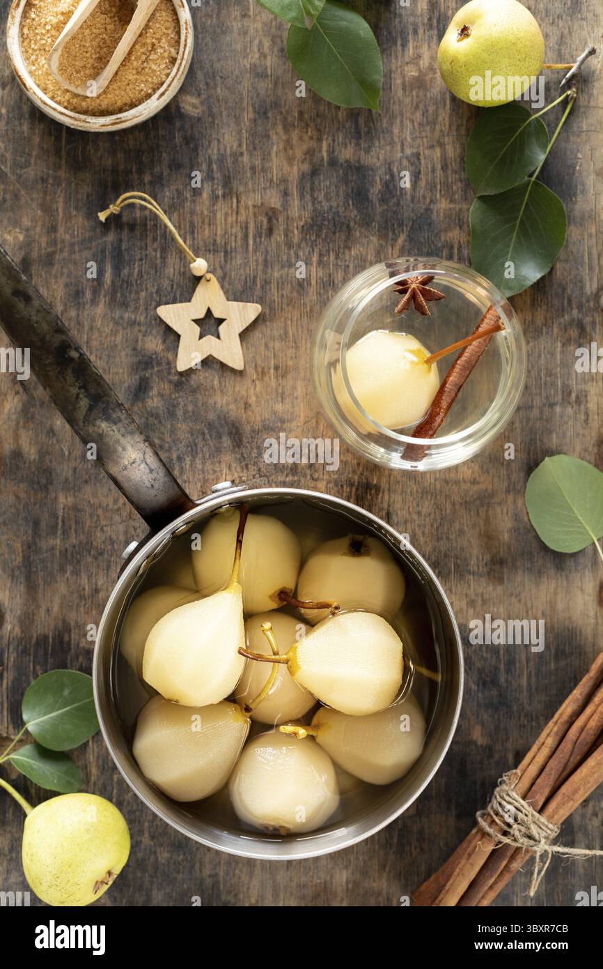 Food stewed pears pot hi-res stock photography and images - Alamy