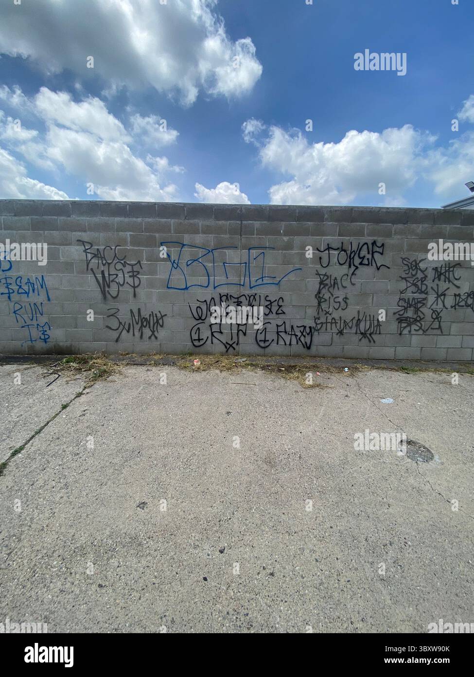 Detroit's 5PN (not aligned with the People Nation or 5X) a street alliance of multple crip cliques in the 48219 'Hyena Crips Got Control' = '83GC' - Smartphone Captured Stock Image