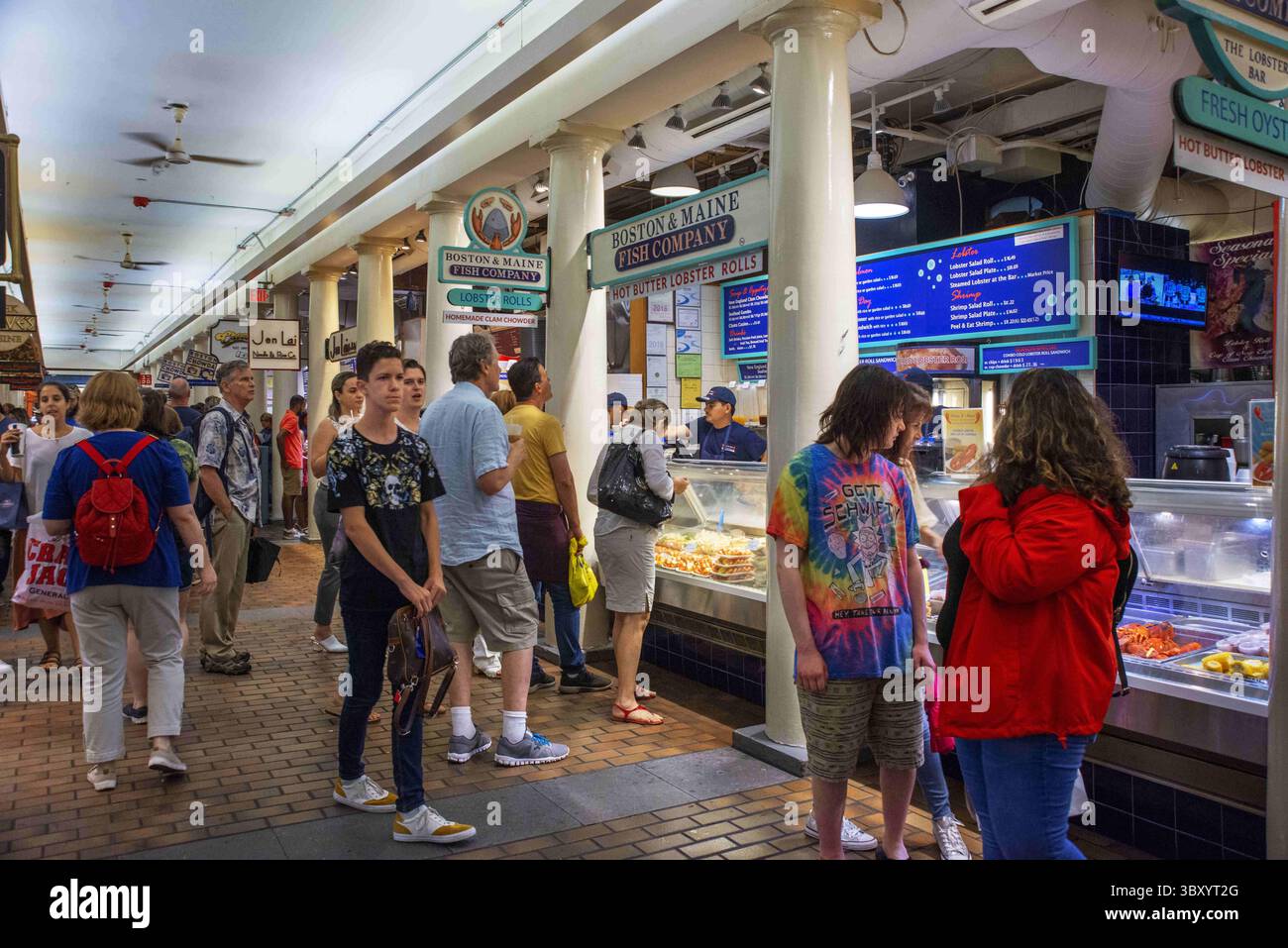 August 18, 2018, Boston, Massachusetts, USA: Restaurants stalls inside Quincy Market Freedom Trail Boston Massachusetts. Built in early 1800s as one of the largest market complexes in first half 19th century (Credit Image: © Sergi Reboredo/ZUMA Press Wire) Stock Photo