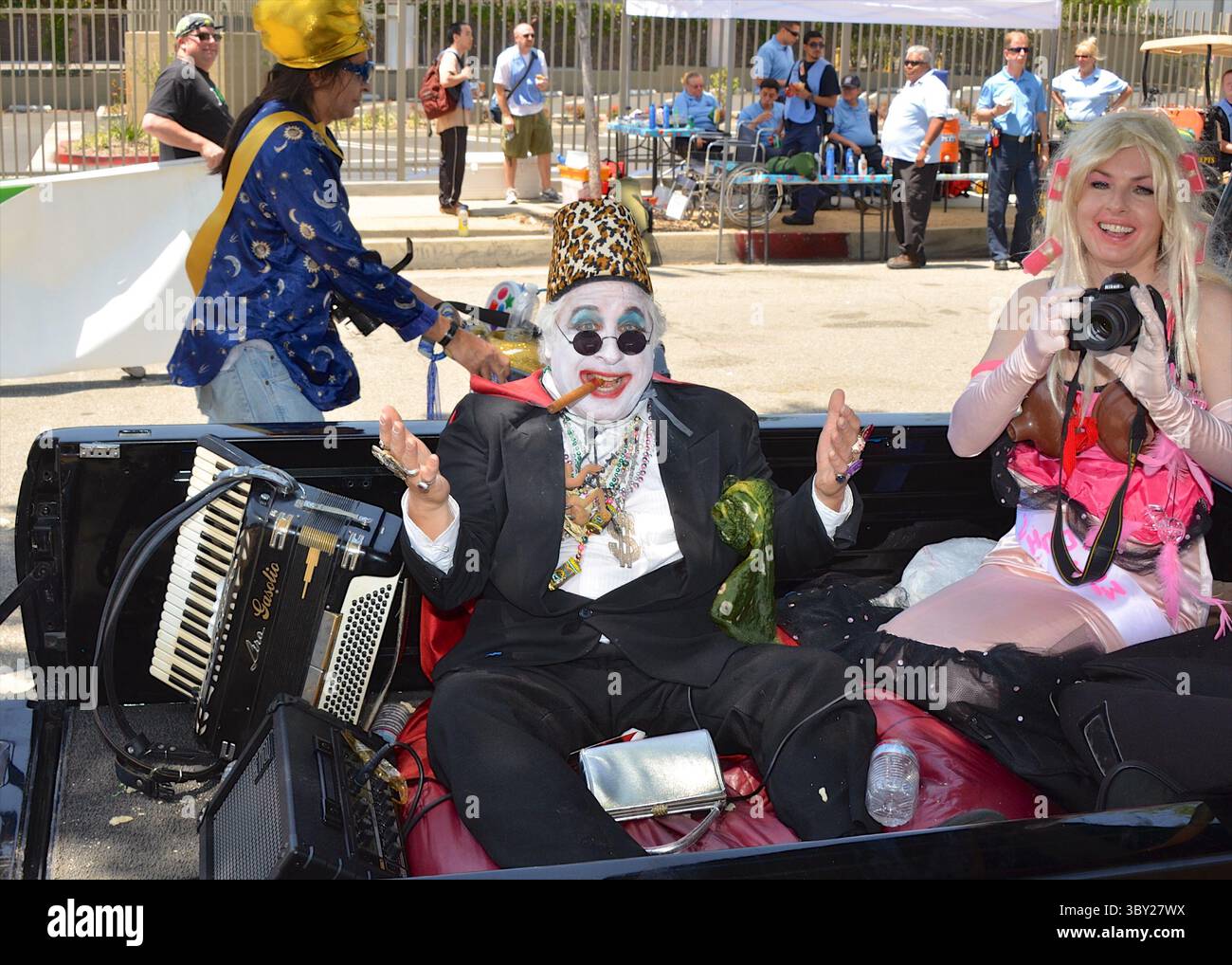 Smokula hi-res stock photography and images - Alamy