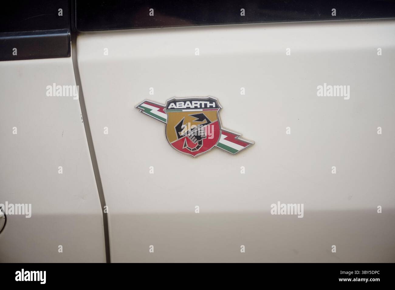 Logo abarth hi-res stock photography and images - Alamy