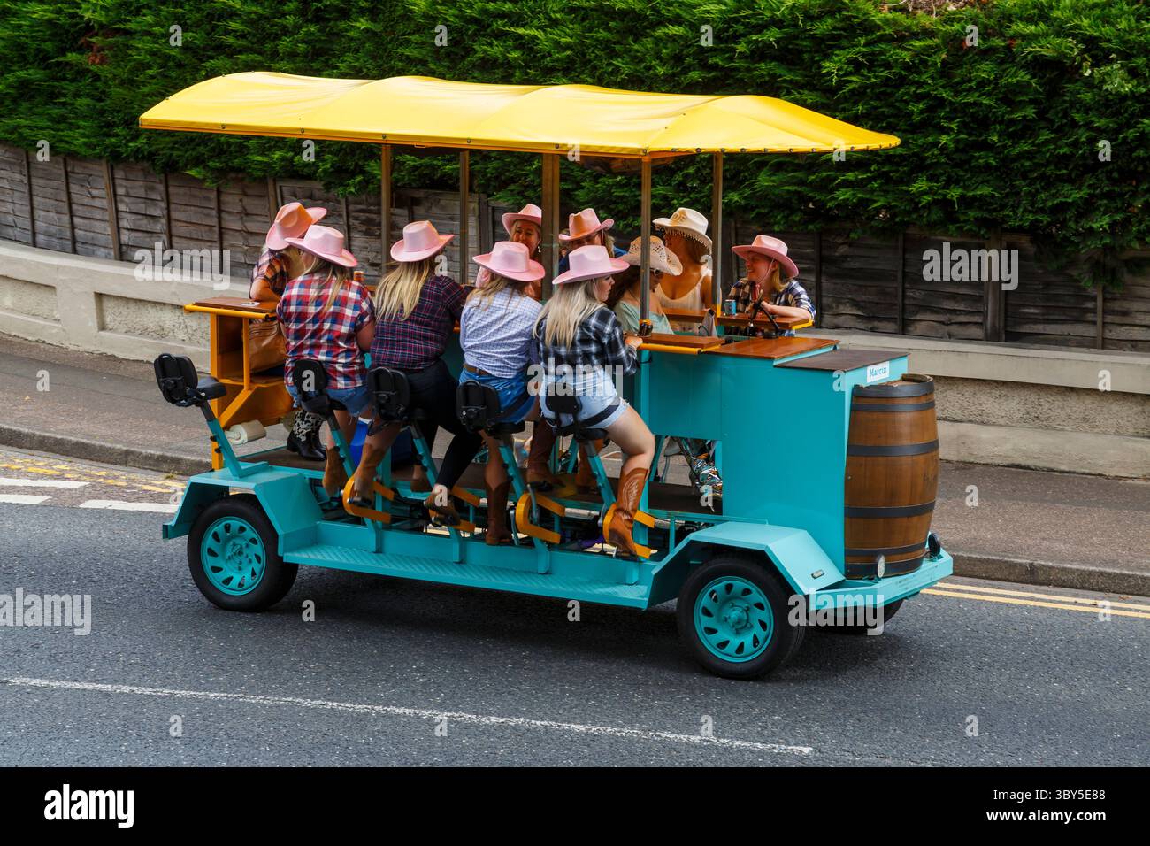 Bournemouth, Dorset UK. 19th July 2025. UK weather: friends take a trip ...