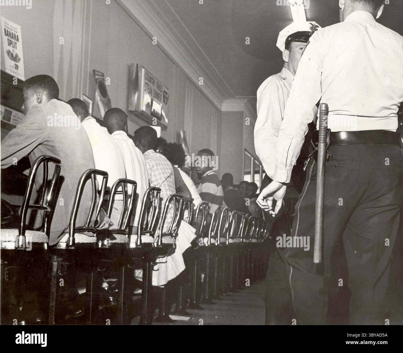 Whites only lunch counter hi-res stock photography and images - Alamy