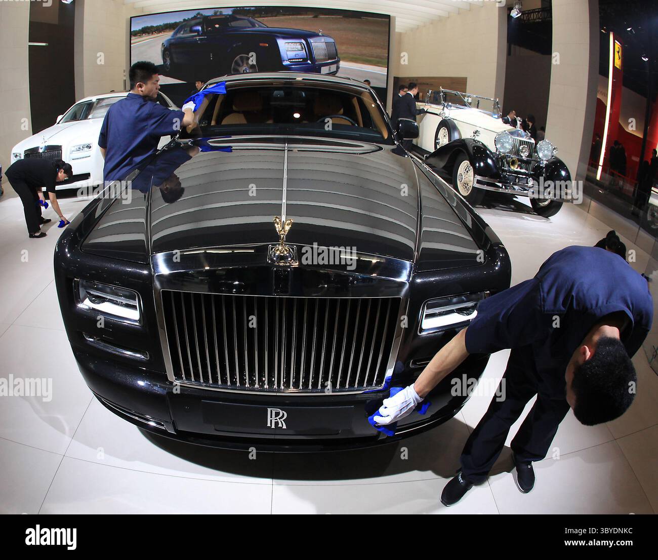 Rolls royce car china hi-res stock photography and images - Page 2