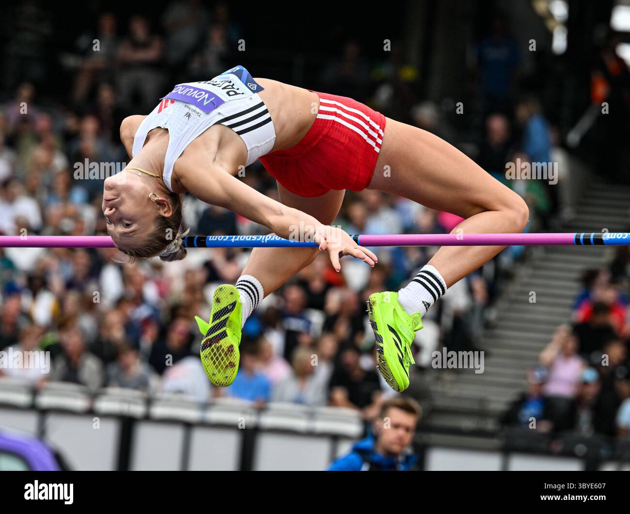 London Stadium, London, UK. 19th July, 2025. 2025 London Diamond League Athletics; Eleanor Patterson (AUS) competes in the women's high jump and faails at her first attempt Credit: Action Plus Sports/Alamy Live News Stock Photo