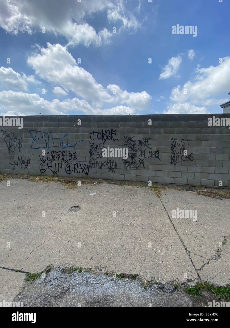 Detroit's 5PN (NOT aligned with the People Nation or 5X) a street alliance of multple crip cliques in the 48219 'Hyena Crips Got Control' = '83GC' - Smartphone Captured Stock Image