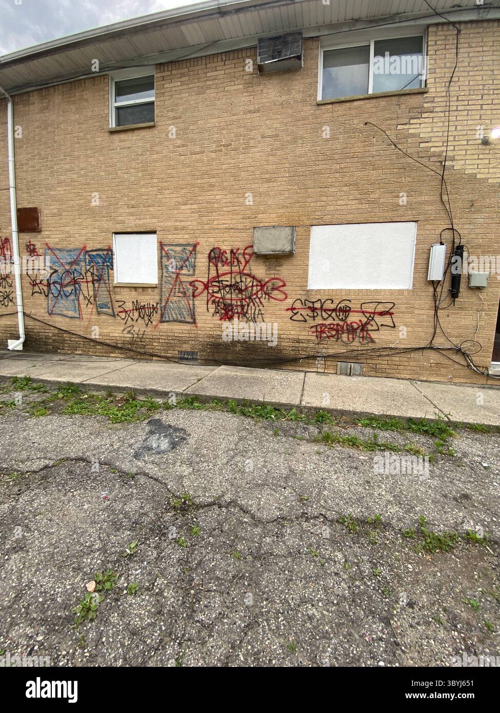 Detroit's 5PN (NOT aligned with the People Nation or 5X) a street alliance of multple crip cliques in the 48219 'Hyena Crips Got Control' = '83GC' - Smartphone Captured Stock Image