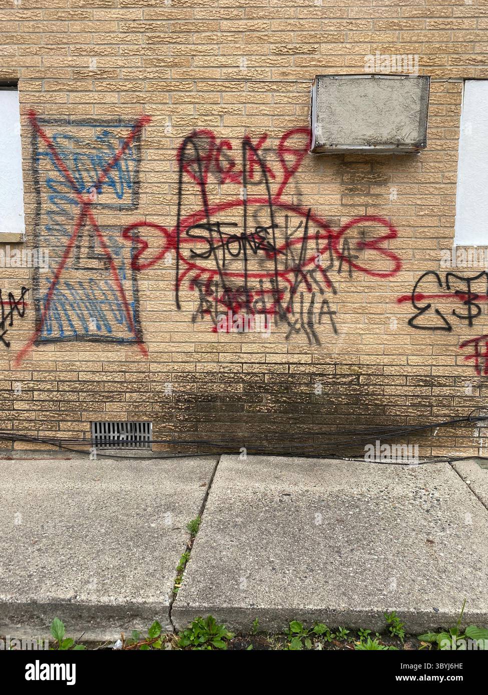 Detroit's 5PN (NOT aligned with the People Nation or 5X) a street alliance of multple crip cliques in the 48219 'Hyena Crips Got Control' = '83GC' - Smartphone Captured Stock Image