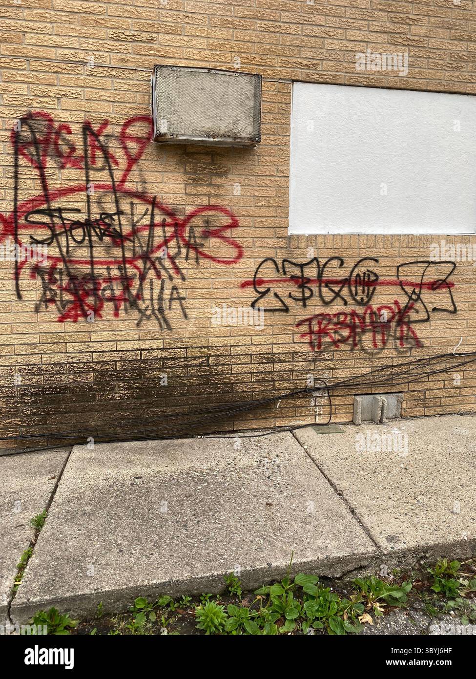Detroit's 5PN (NOT aligned with the People Nation or 5X) a street alliance of multple crip cliques in the 48219 'Hyena Crips Got Control' = '83GC' - Smartphone Captured Stock Image