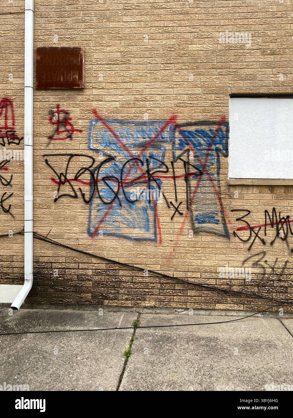 Detroit's 5PN (NOT aligned with the People Nation or 5X) a street alliance of multple crip cliques in the 48219 'Hyena Crips Got Control' = '83GC' - Smartphone Captured Stock Image
