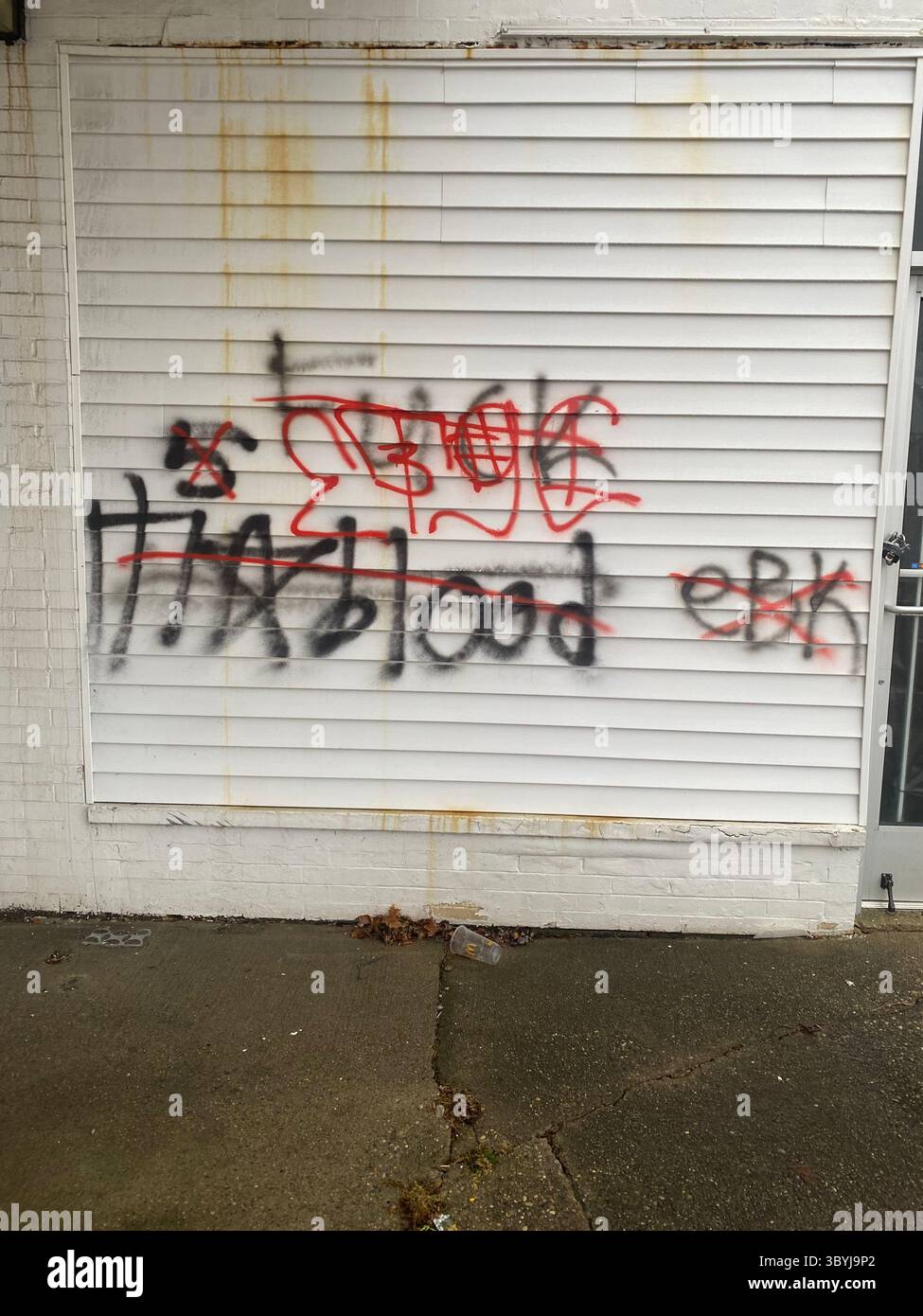W7M ScoreGang graffiti. Crip set known for street-level disputes, petty crime, and extensive graffiti tagging in Detroit's Five Points neighborhood. - Smartphone Captured Stock Image