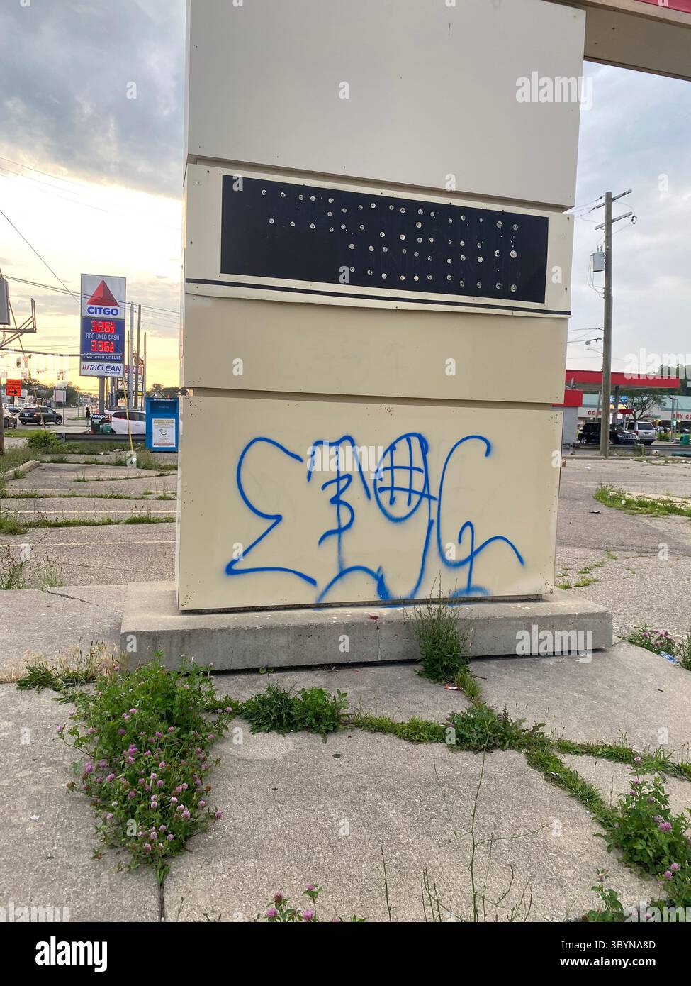5PN is a Detroit street gang alliance of smaller Crip cliques and tag crews in 48219 (Five Points), including W7M, ScoreGang, ETGC, and more. - Smartphone Captured Stock Image